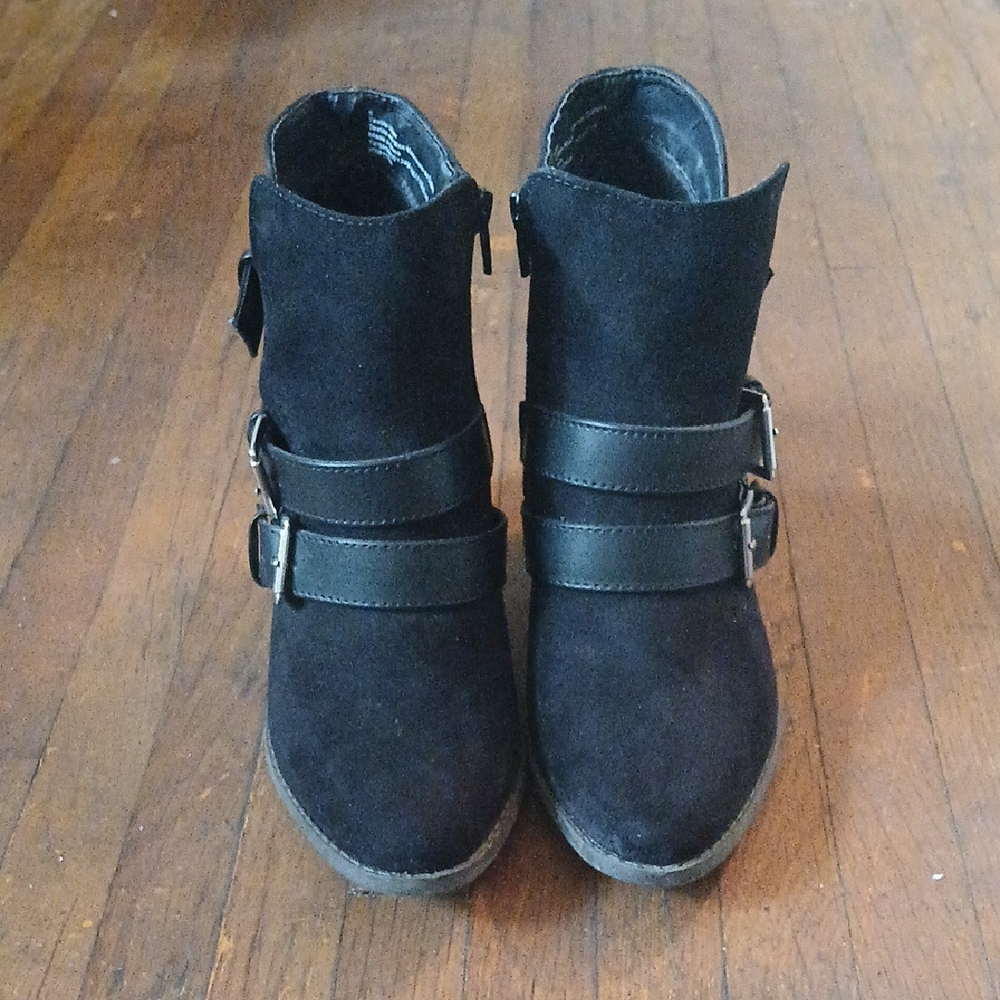Mossimo Supply Co Black Heeled Boots with Buckle Straps - Picture 2 of 8